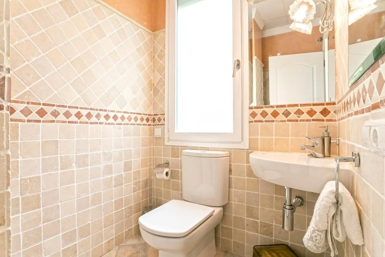 Las Mansiones De Constitucion Apartamentosmalagamanagement 0*,  Spagna